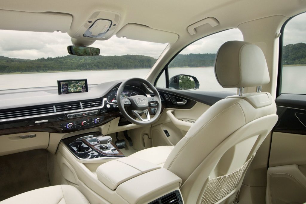 The Audi Q7 3.0 TDI 160kW. The Audi Q7 3.0 TDI 160kW.